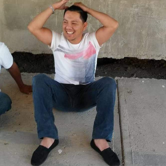 Meet your Posher, Miguel - Picture 6 of 7